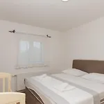 Villa Tea - Makarska By Guide