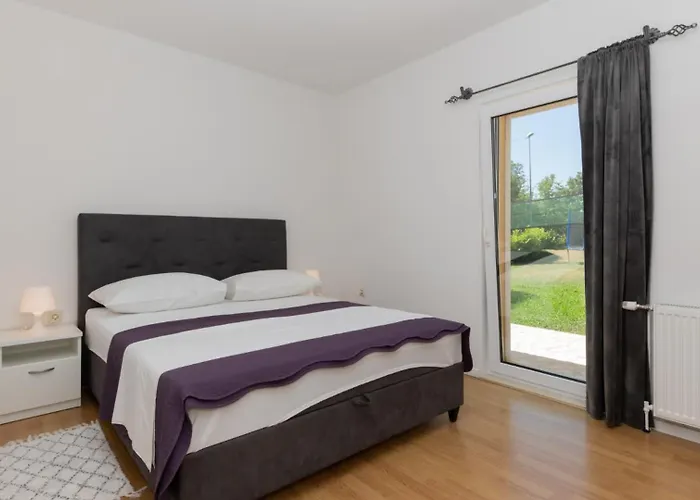Villa Tea - Makarska By Guide