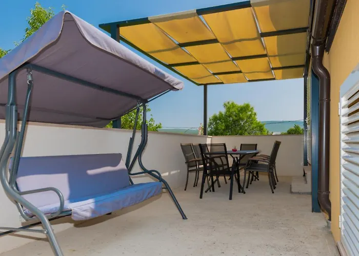Tea - Makarska By Guide Villa